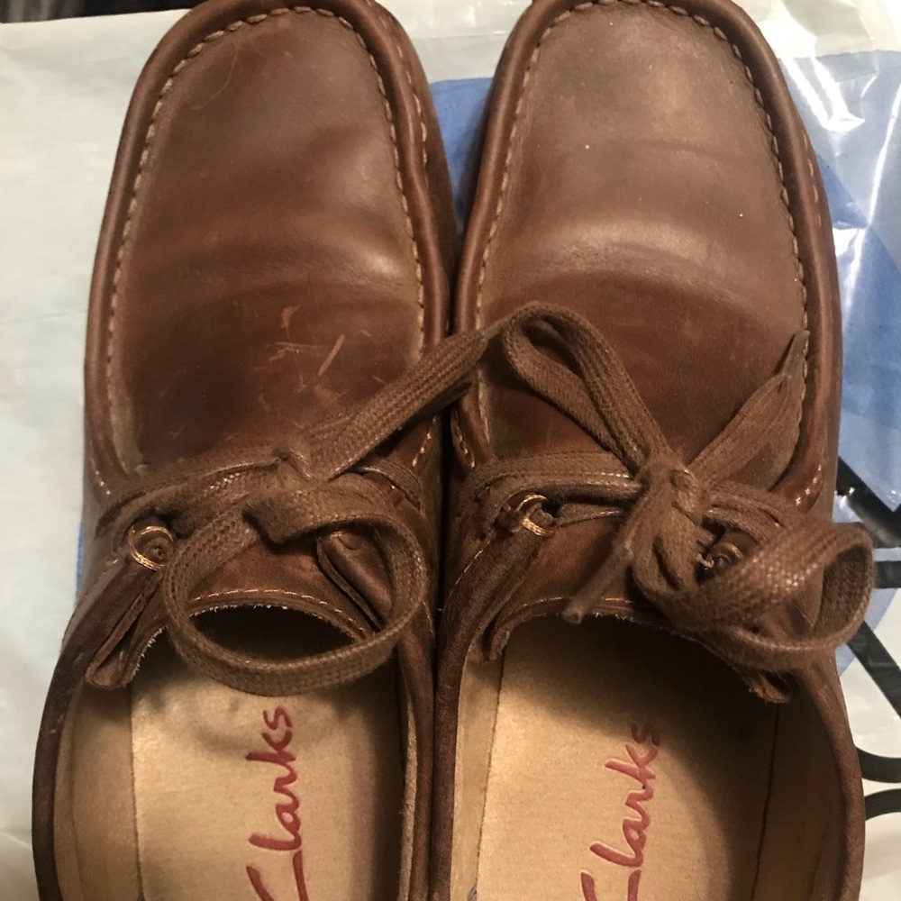 Clarks- Wallabees